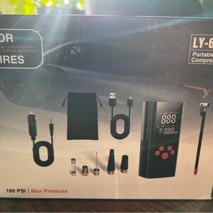 Portable Air Compressor with Accessories New in Box